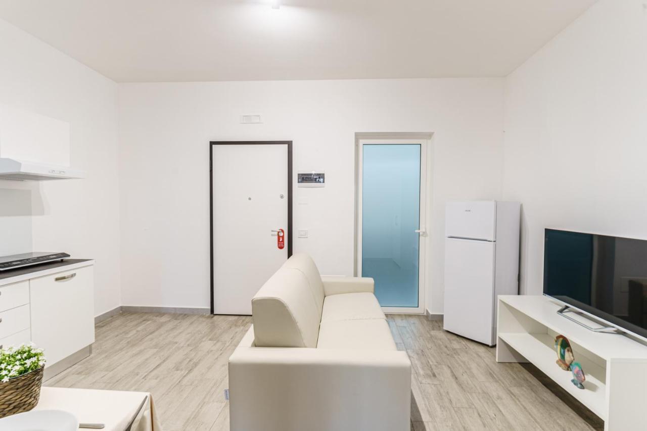 Aparthotel Le Marine Bisceglie Eksteriør billede