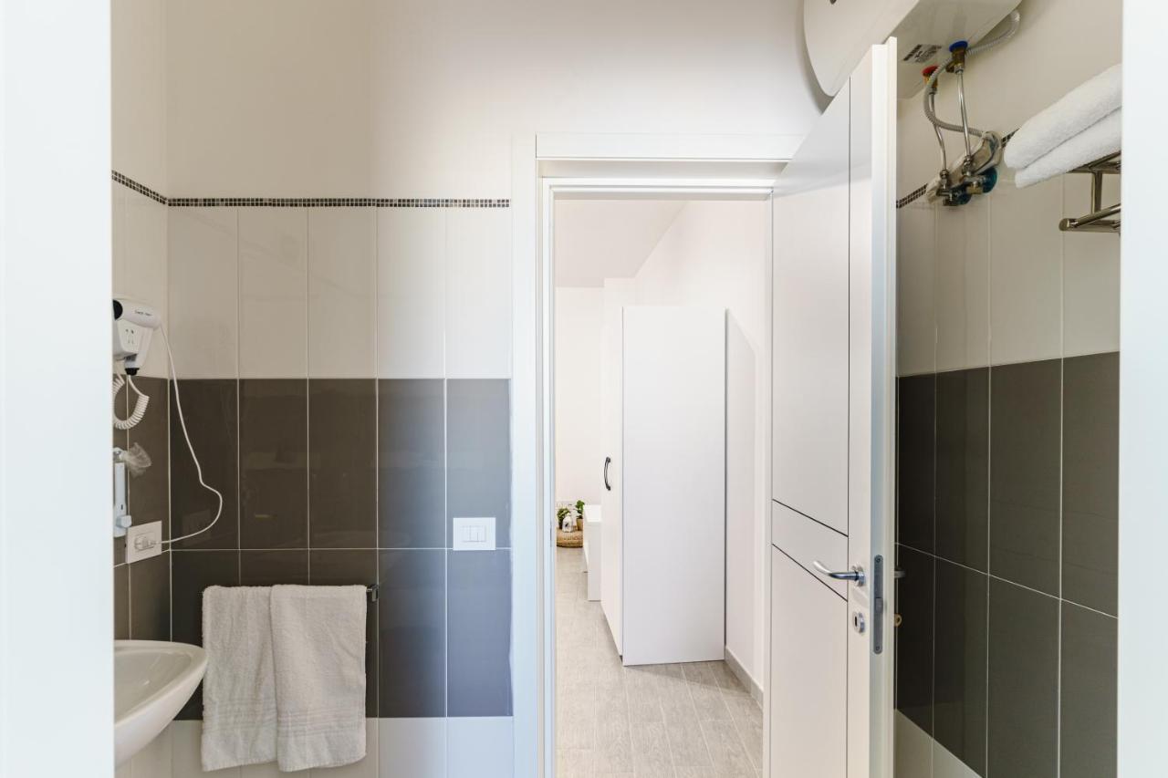 Aparthotel Le Marine Bisceglie Eksteriør billede
